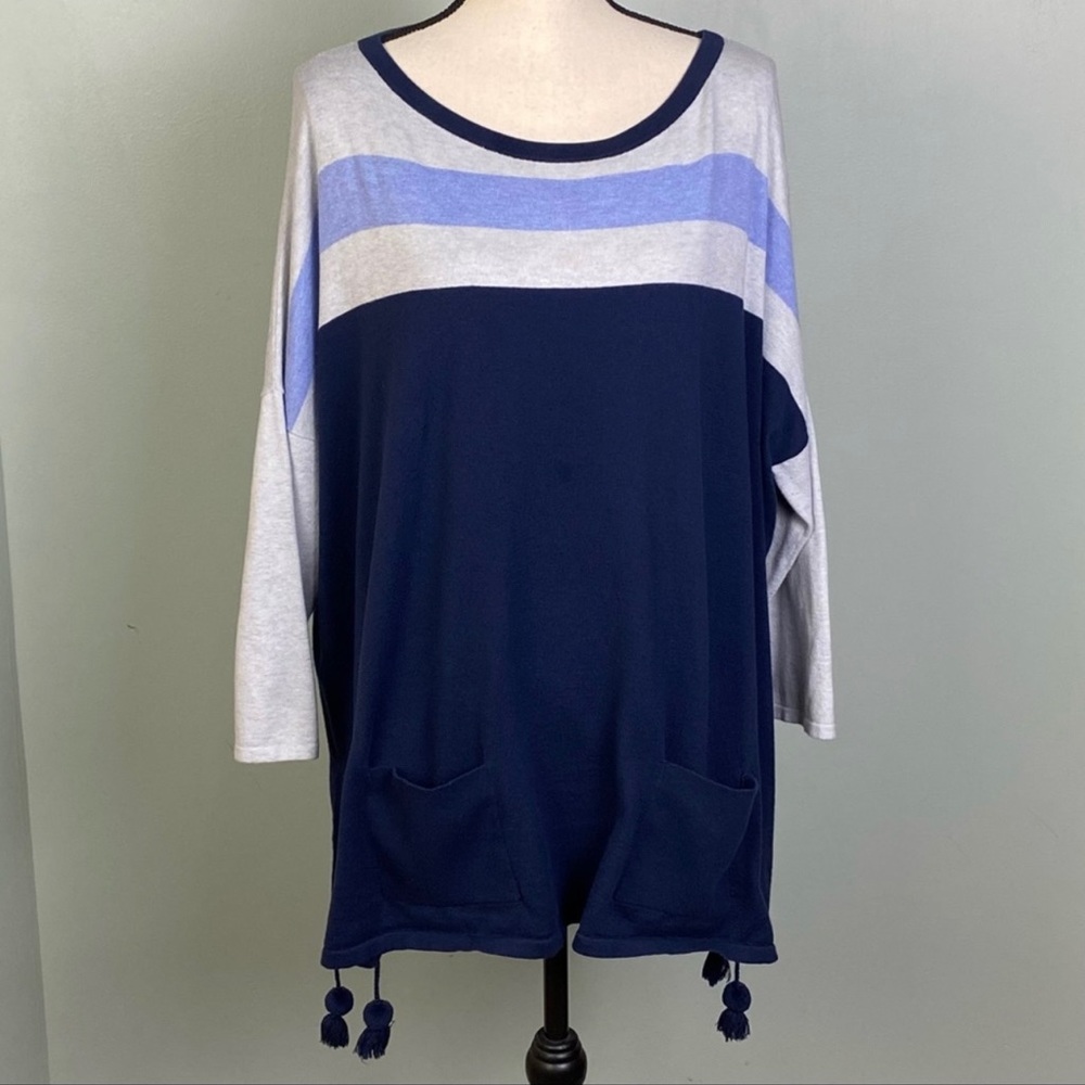 LILLY PULITZER “Elba Coolmax” sweater in “True Navy Moonlight Colorblock”.